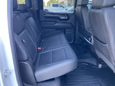 Used 2023 GMC Sierra 1500 SLT w/ SLT Premium Package AWD/4WD image 22