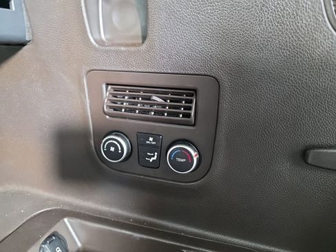 Used 2017 Hyundai Santa Fe Limited image 35