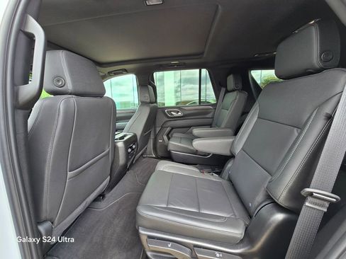 Used 2024 Chevrolet Tahoe Z71 w/ Luxury Package AWD/4WD image 14