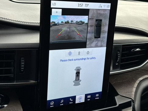 Used 2023 Ford Explorer Platinum w/ Technology Package image 20