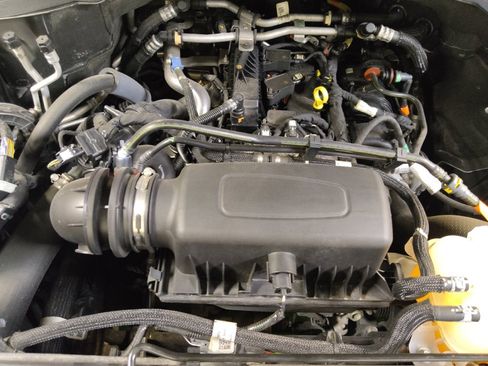 Used 2023 Ford Explorer XLT RWD image 30