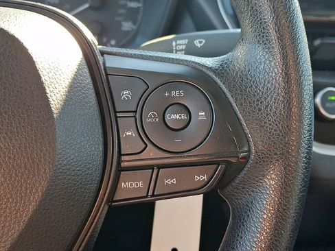 Used 2023 Toyota Corolla LE image 20