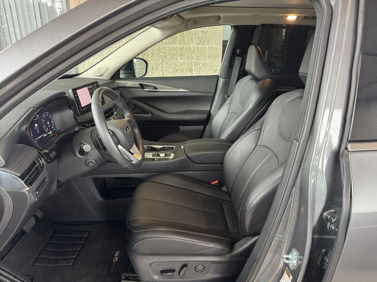 Used 2026 INFINITI QX60 Luxe FWD image 29