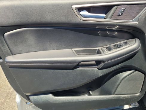 Used 2023 Ford Edge SEL AWD/4WD image 18