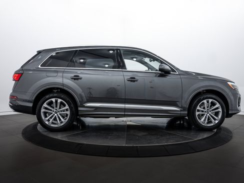 Certified 2025 Audi Q7 3.0T Premium Plus w/ Premium Plus Package image 3