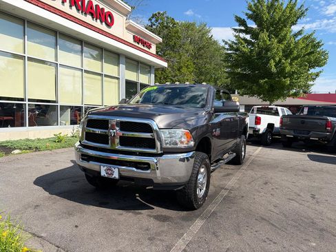 Used 2018 RAM 2500 Tradesman w/ Chrome Appearance Group AWD/4WD image 2