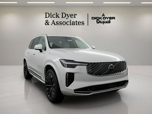 New 2026 Volvo XC90 B6 Ultra w/ Protection Package AWD/4WD image 9