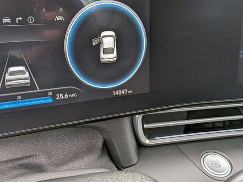 Certified 2024 Hyundai Elantra SEL w/ Convenience Package image 22