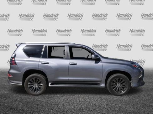 Used 2023 Lexus GX 460 Premium w/ Accessory Package AWD/4WD image 10