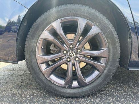Used 2021 Toyota Sienna XSE FWD image 23