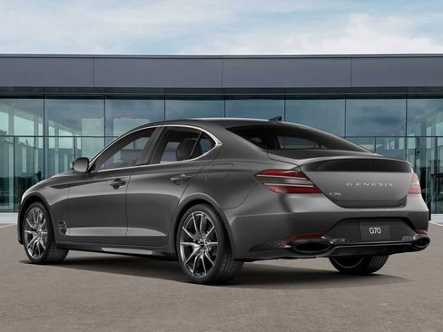 Used 2026 Genesis G70 2.5T Prestige RWD image 5