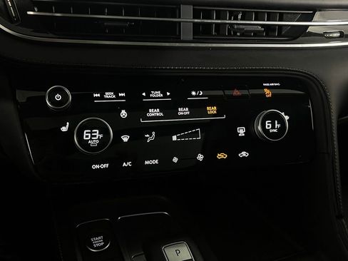 Used 2025 INFINITI QX60 Pure image 20