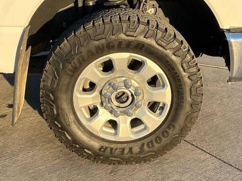 Used 2024 Ford F350 XLT w/ FX4 Off-Road Package image 6