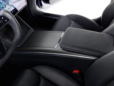 Used 2022 Tesla Model S Plaid AWD/4WD image 23