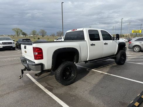 Used 2014 Chevrolet Silverado 2500 W/T w/ Snow Plow Prep Package image 2