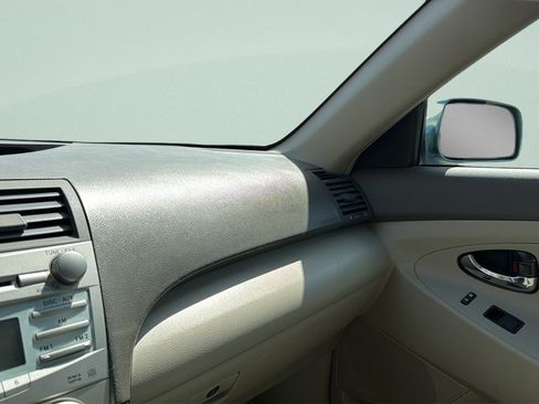 Used 2007 Toyota Camry LE FWD image 15