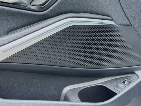 Certified 2024 BMW 330i Sedan image 23