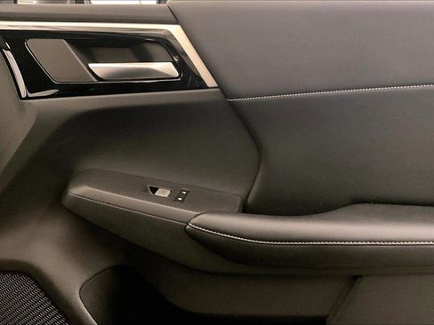 Used 2022 Mitsubishi Outlander SE image 23