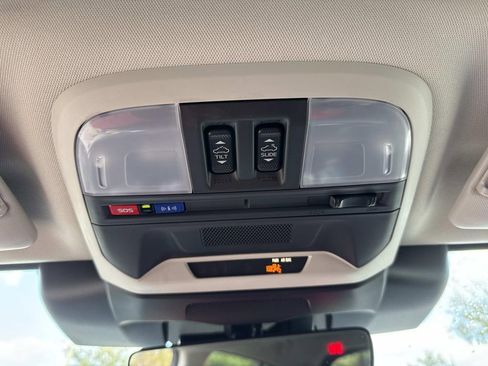 Used 2024 Subaru Crosstrek 2.5i Limited w/ Crosstrek Mirror Package image 42