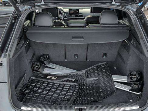 Used 2018 Audi SQ5 Prestige image 18