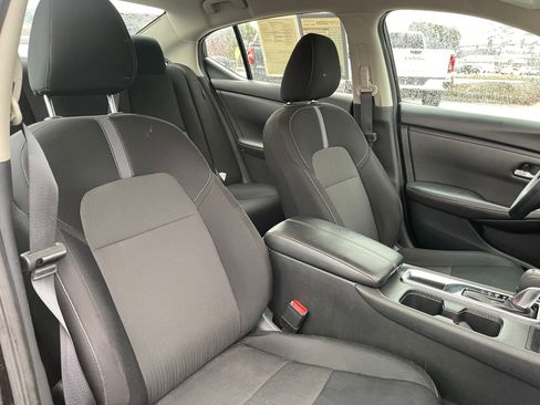 Used 2024 Nissan Sentra SV image 27