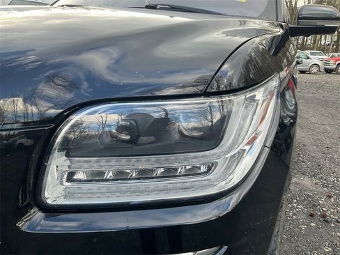 Used 2018 Lincoln Navigator Reserve w/ Technology Package image 9