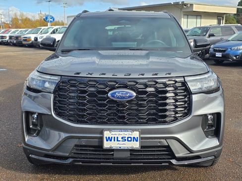 New 2026 Ford Explorer ST-Line w/ ST-Line Street Pack image 3