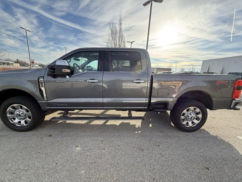 Used 2023 Ford F250 Lariat w/ Tow Technology Package image 6