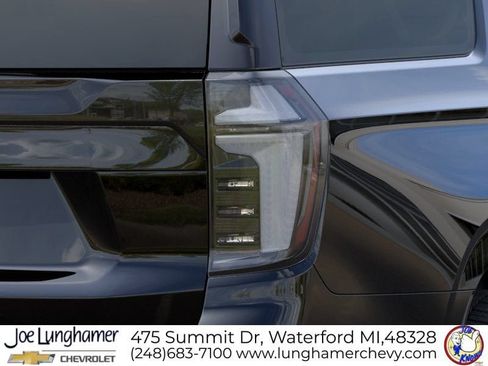 New 2026 Chevrolet Suburban High Country AWD/4WD image 13