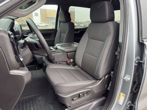 Used 2025 Chevrolet Silverado 1500 LT image 16