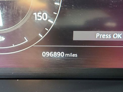 Used 2019 Land Rover Range Rover Sport HSE AWD/4WD image 21