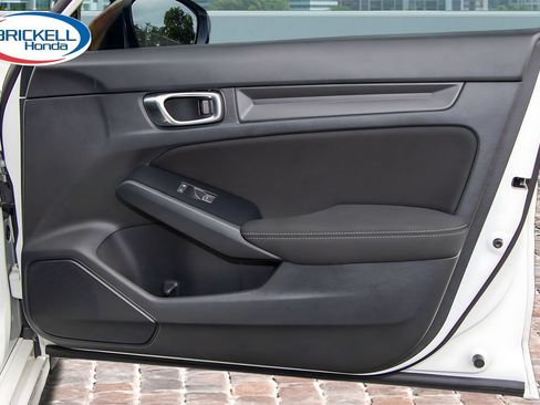 Certified 2025 Honda Civic Sport image 13