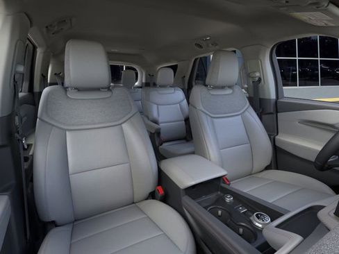 New 2026 Ford Explorer Active w/ Active Comfort Package image 11