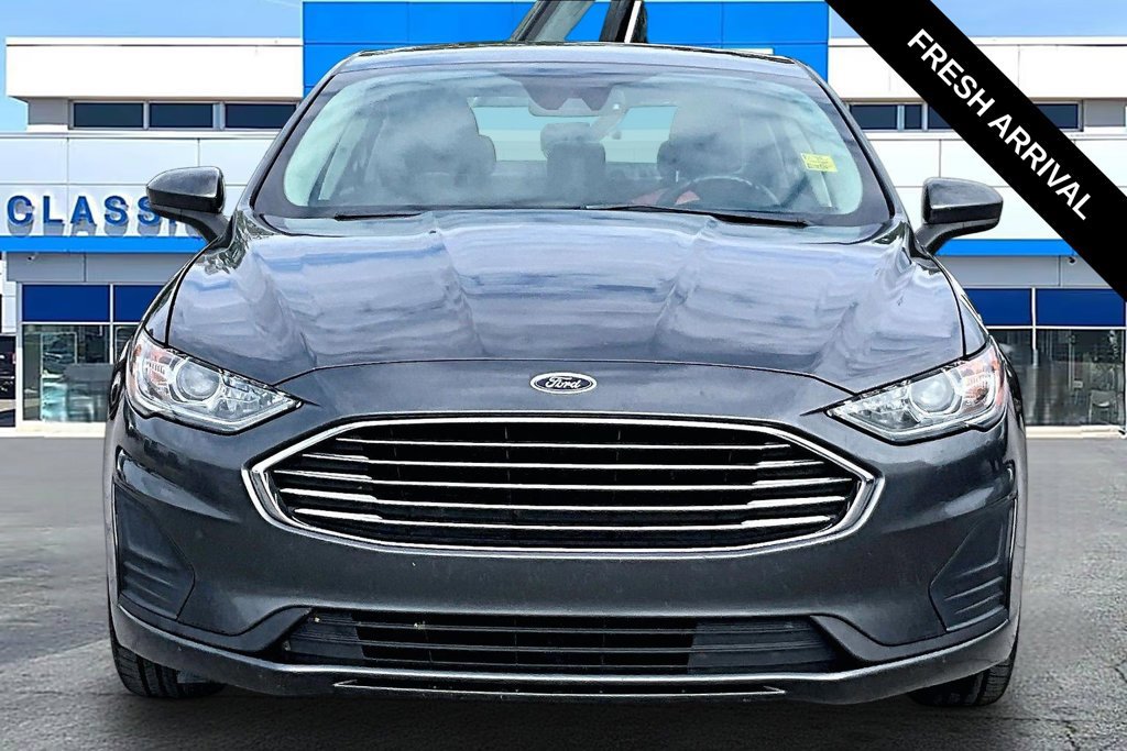 Used 2020 Ford Fusion SE FWD image 19