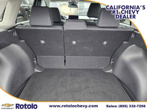 Used 2025 Toyota Corolla Cross LE image 14