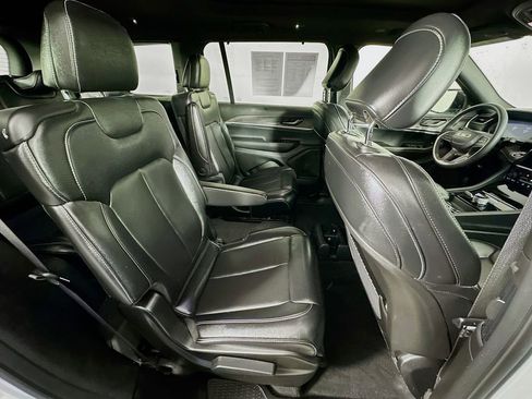 Certified 2024 Jeep Grand Cherokee L Limited w/ Luxury Tech Group II image 41