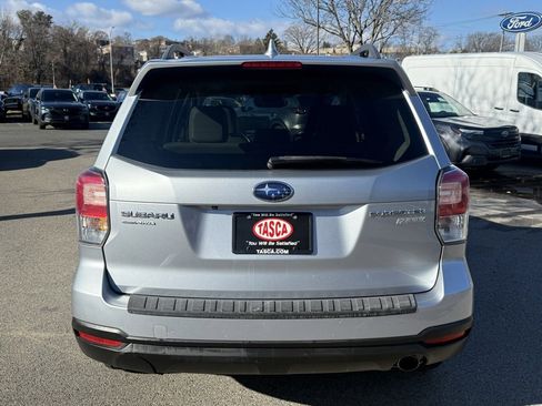 Used 2017 Subaru Forester 2.5i Limited image 7