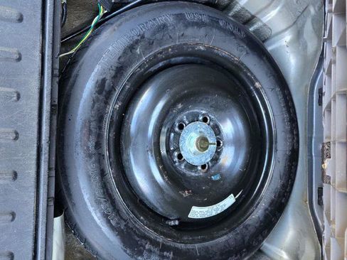 Used 2004 Honda Element EX image 22