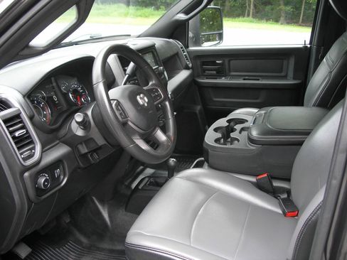 Used 2024 RAM 2500 Tradesman AWD/4WD image 3