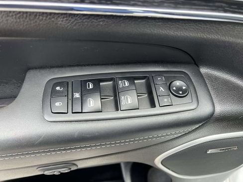 Used 2019 Jeep Grand Cherokee Summit w/ Platinum Series Group AWD/4WD image 13