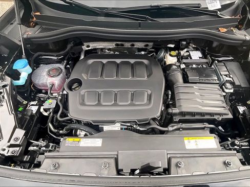 New 2025 Volkswagen Tiguan S image 16