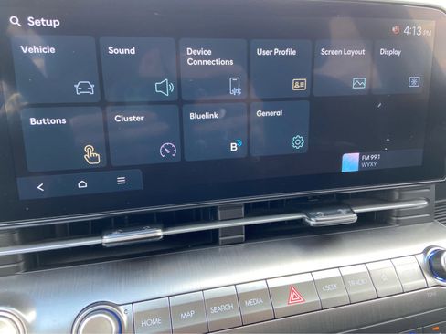 Used 2025 Hyundai Kona SEL AWD/4WD image 24