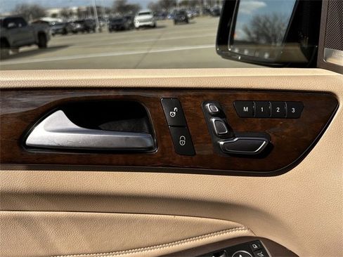 Used 2016 Mercedes-Benz GLE 350 4MATIC image 29