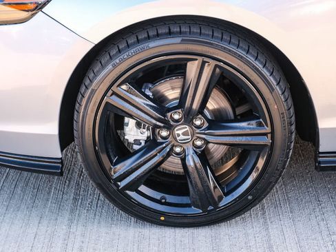 Used 2024 Honda Accord Sport image 10