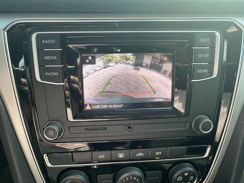 Used 2018 Volkswagen Passat 2.0T S image 23