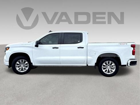 Used 2024 Chevrolet Silverado 1500 Custom AWD/4WD image 28