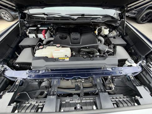 Used 2022 Toyota Tundra Limited w/ TRD Off-Road Package image 29