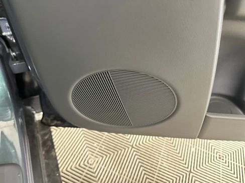 Used 2025 Hyundai Ioniq 5 SE image 29