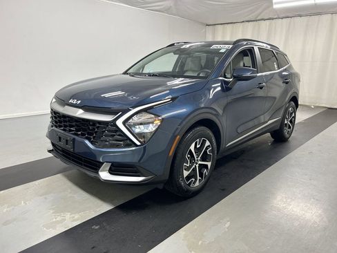 Certified 2023 Kia Sportage EX w/ EX Premium Package AWD/4WD image 5