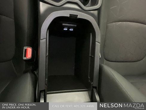 Used 2023 Toyota RAV4 XLE image 40